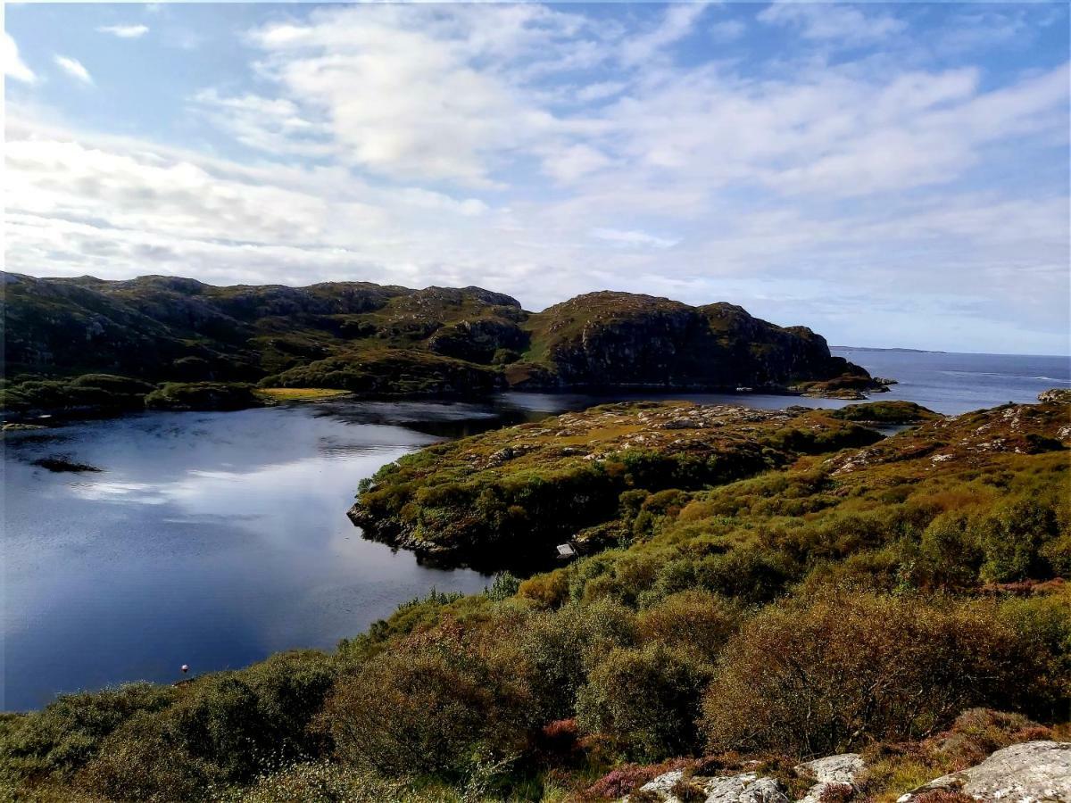 Апартаменты Achmelvich View Self Catering Лохинвер Экстерьер фото